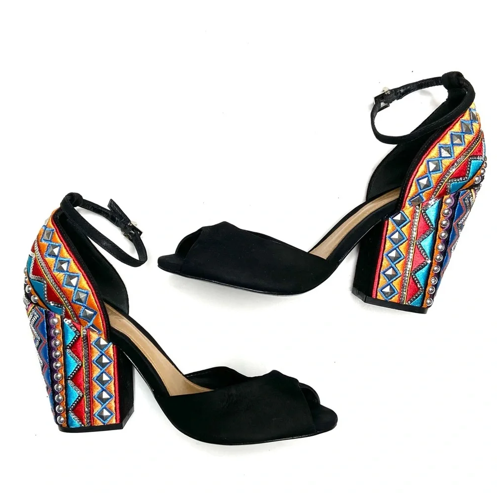 Schutz Black Suede Open Toe Ankle Strap Embroidered Block Heel Size 38